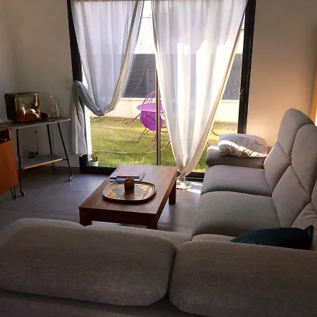 Maison D'artiste Lumineuse Avec Couloir De Nage Hébergement de vacances *
